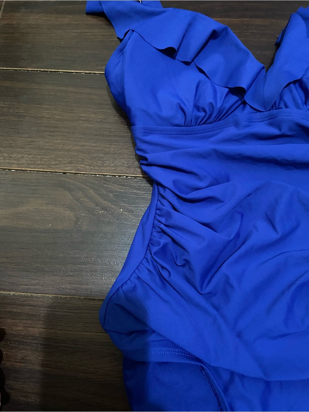 New DKNY Blue Ruffle One Piece Swimsuit Women’s Size S Ruched Tummy Control - Picture 8 of 11